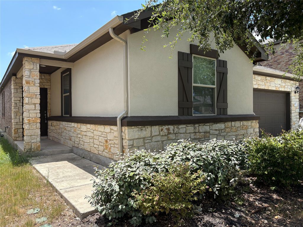 147 Mary Max Circle, San Marcos