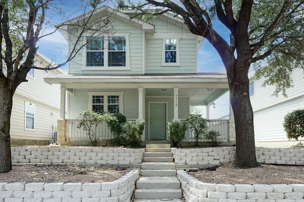 9312 Rowlands Sayle Road, Austin