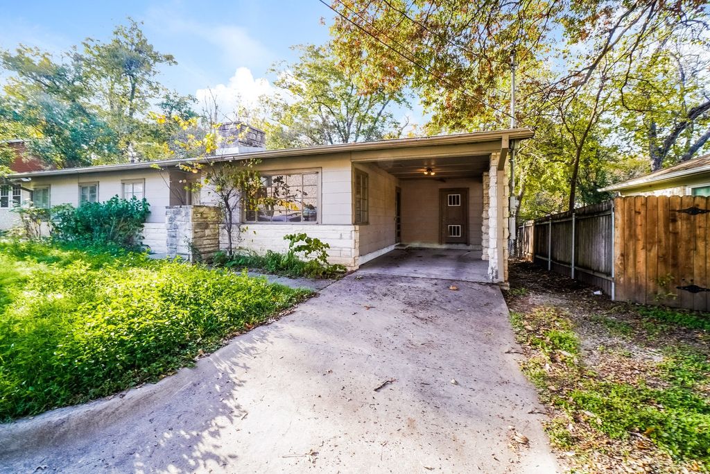 2910 Hampton Road, Austin
