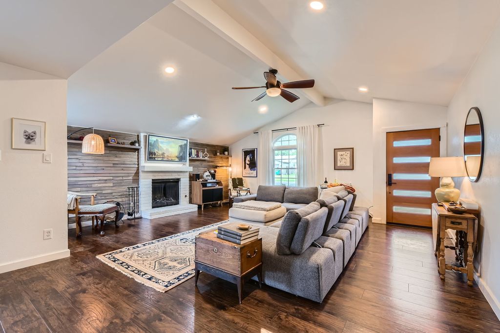 7905 Wycombe Drive, Austin