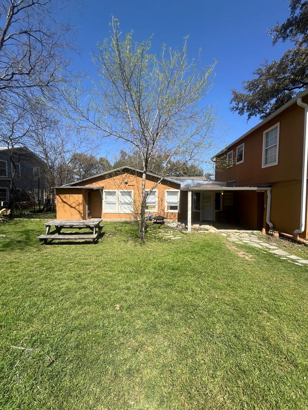1609 Morgan Lane D, Austin
