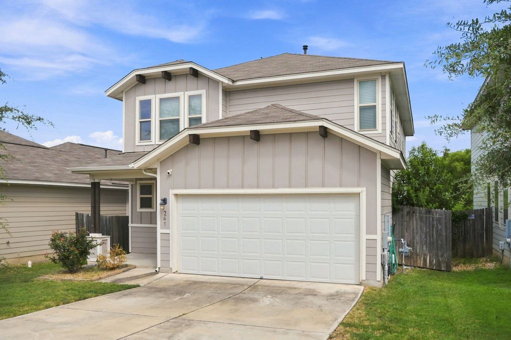 241 Eagle Brook Lane, Buda