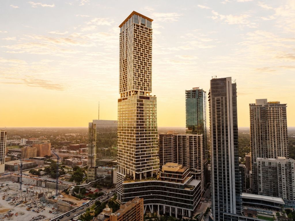98 Red River Street 6905, Austin
