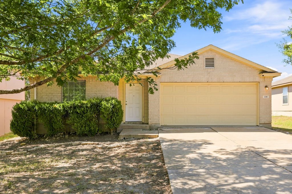 338 Oxford Drive, Kyle