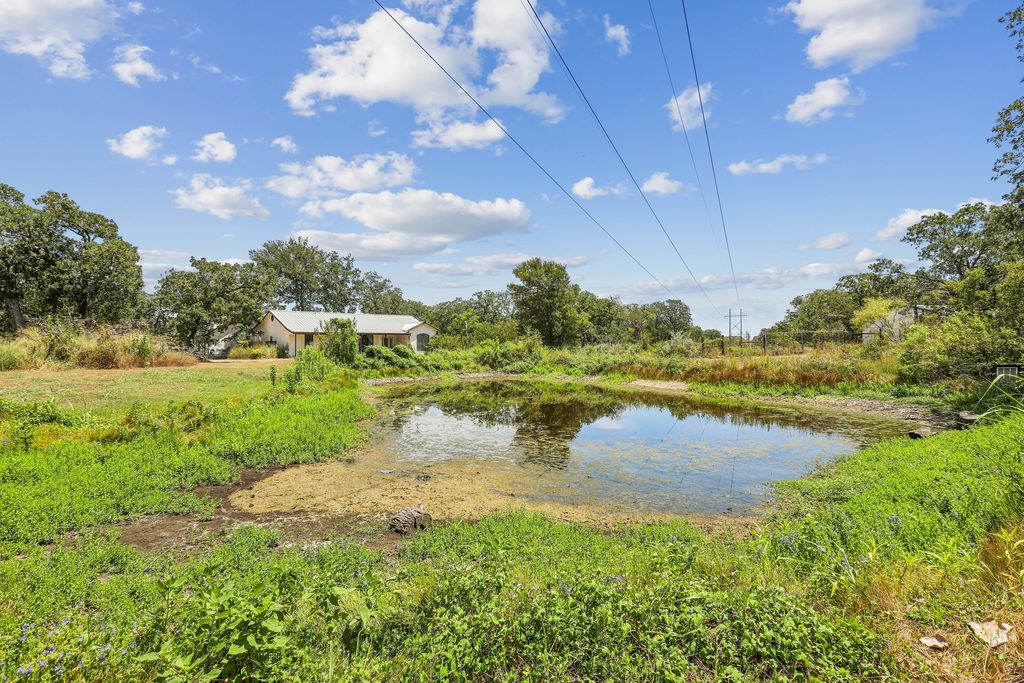 286 Simpson Avenue, Cedar Creek