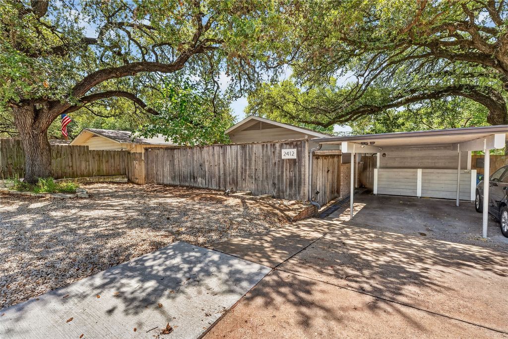 2412 S 5th Street A, Austin