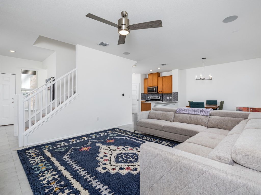 7106 Summer Tanager Drive 18, Austin