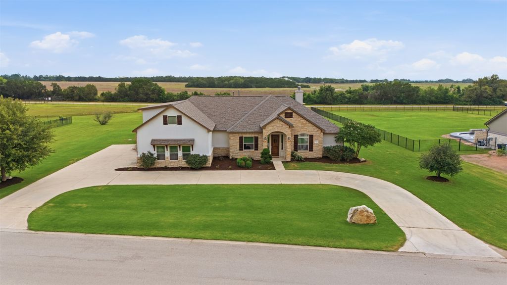 2440 Greatwood Trail, Leander