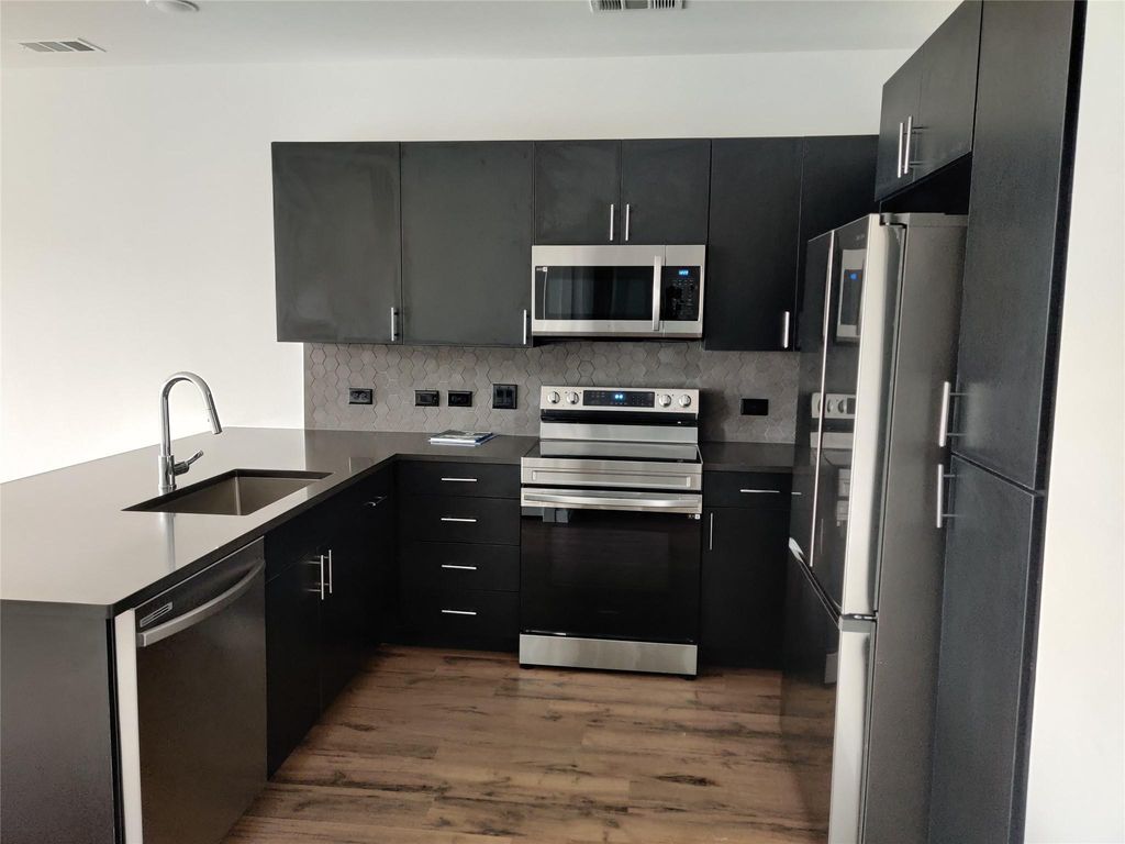 4801 Springdale Road 1102, Austin
