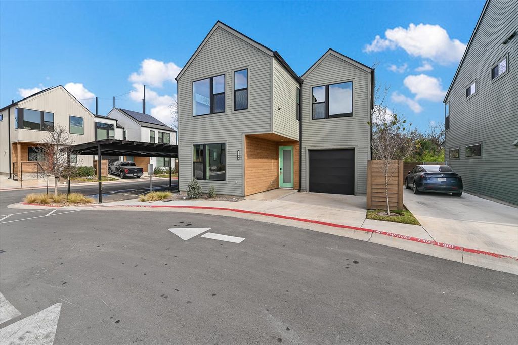 2211 E M Franklin Avenue 22, Austin