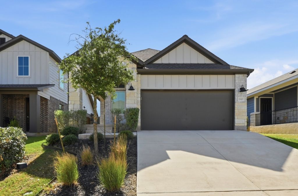 13101 Brave Tenderfoot Trail, Buda