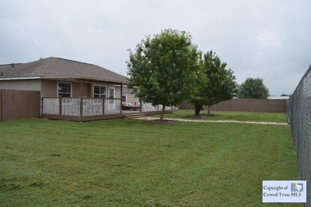 484 Cordova Loop, Seguin
