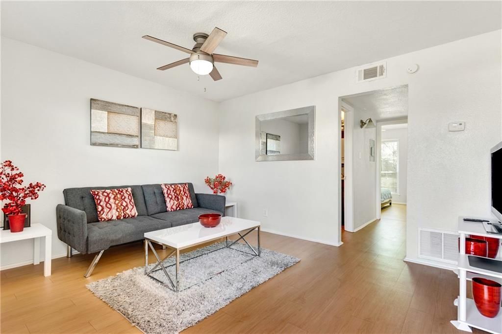 2401 Manor Road 209, Austin