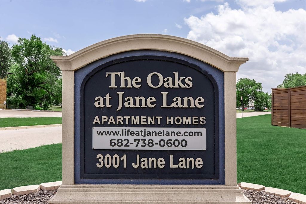 3001 Jane Lane 1206, Haltom City