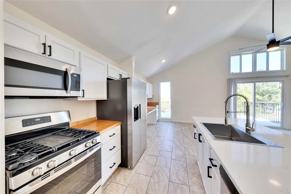 1903 Woodland Avenue B, Austin
