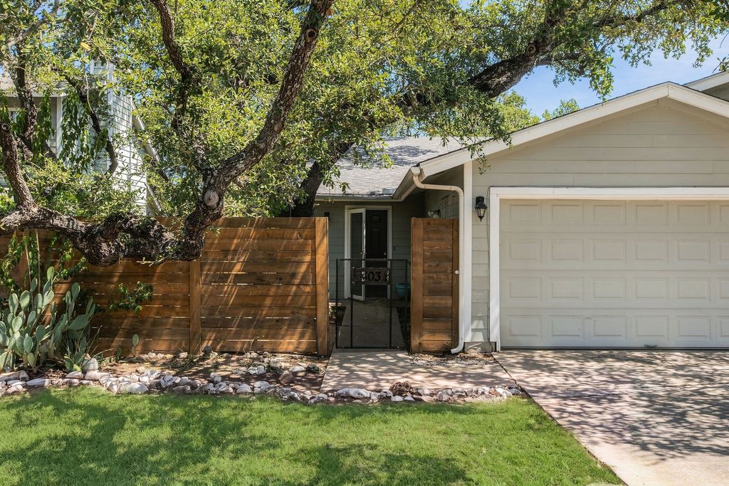 3303 W William Cannon Drive B, Austin