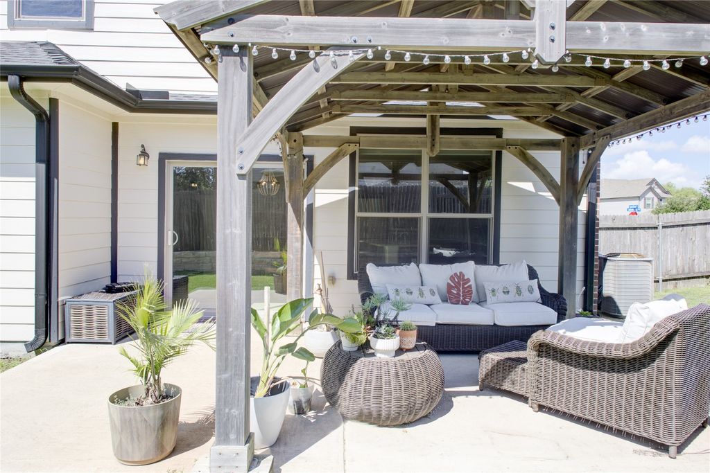 920 Autumn Sage Way, Pflugerville