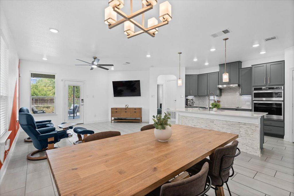 17004 Gibbons Path, Round Rock
