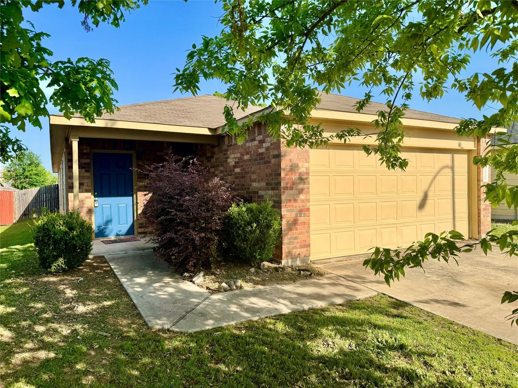 5816 Knoll Pines Pass Drive, Austin
