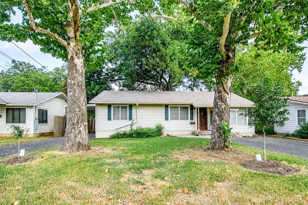 4510 Russell Drive, Austin