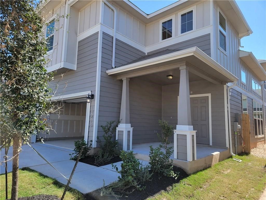 12813 Gilliland Lane, Manor