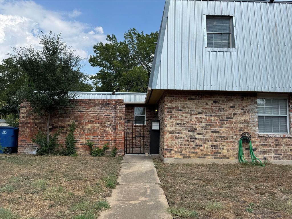 4701 Sagebrush Circle, Austin