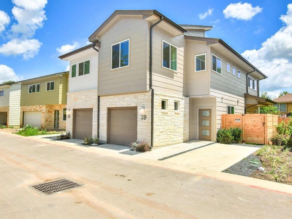 6800 Menchaca Road 39, Austin