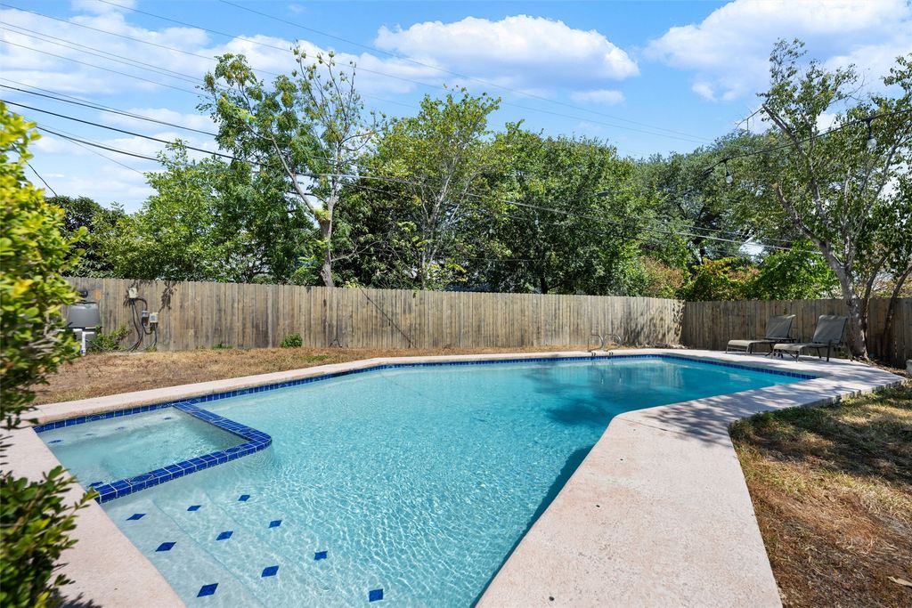 6706 Willamette Drive, Austin