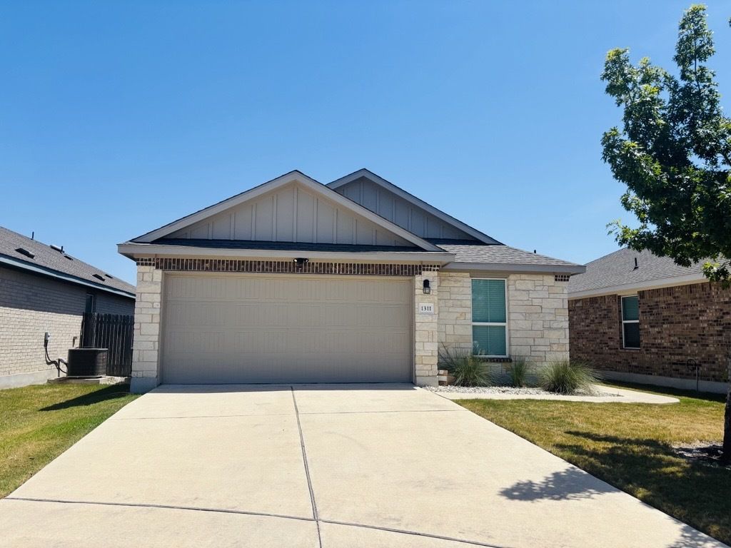1311 Henry David Drive, Pflugerville