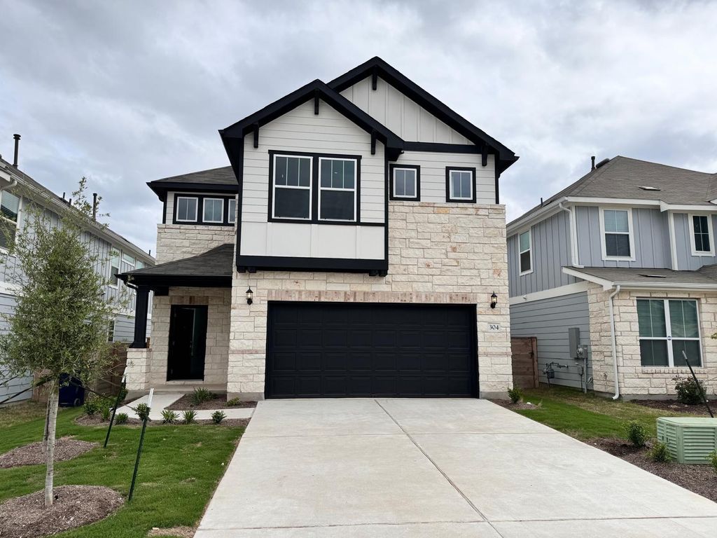 304 Harbors Lane, Leander