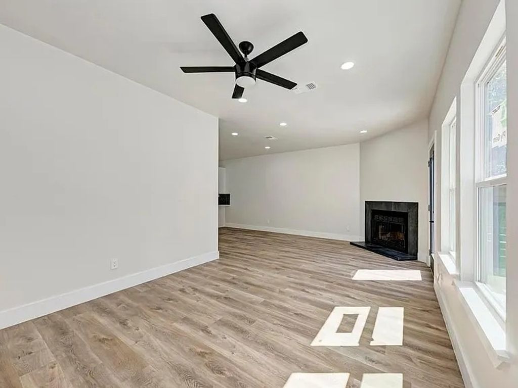 201 W Mockingbird Lane 1, Austin