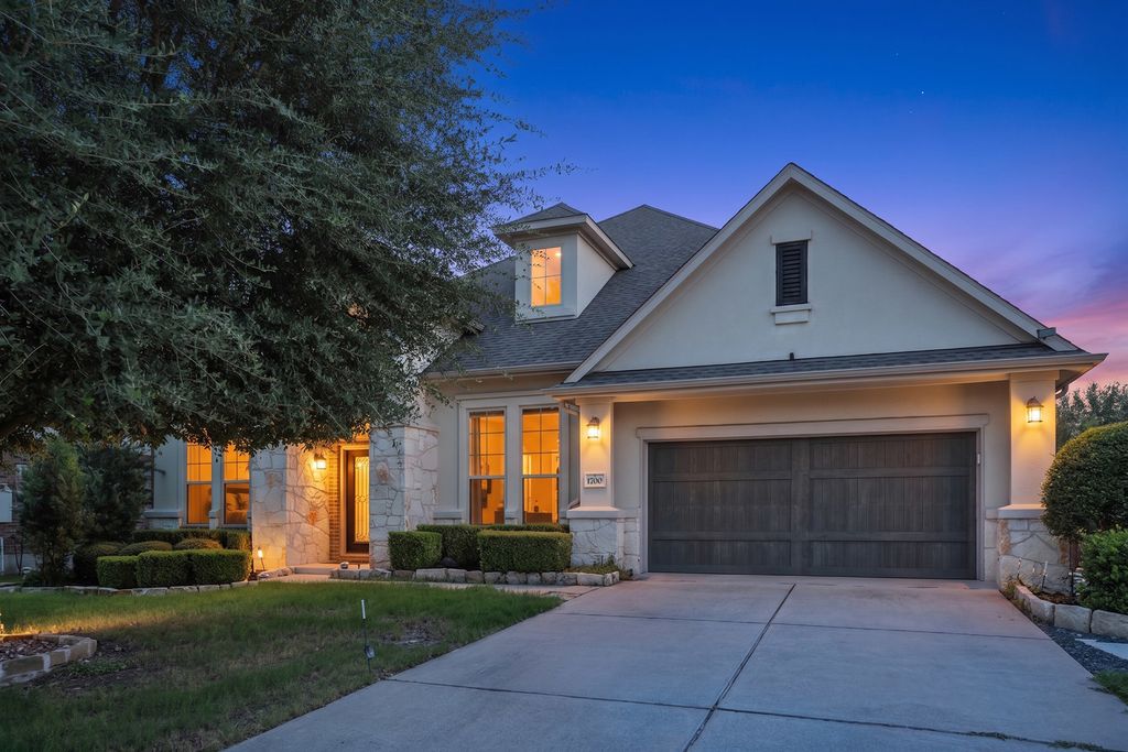 1700 Snyder Trail, Leander