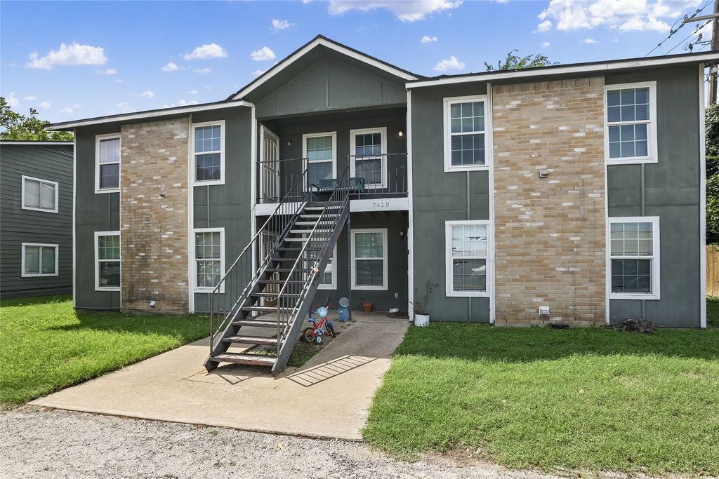7415 Vintage Hills Drive A, Austin
