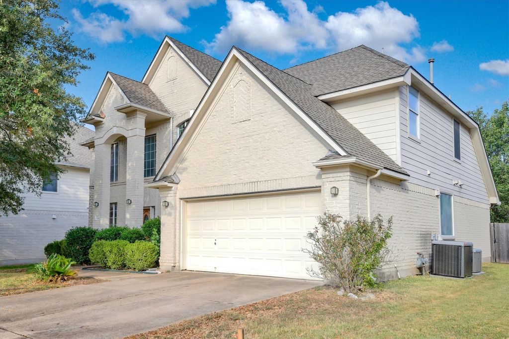 824 Broken Feather Trail, Pflugerville