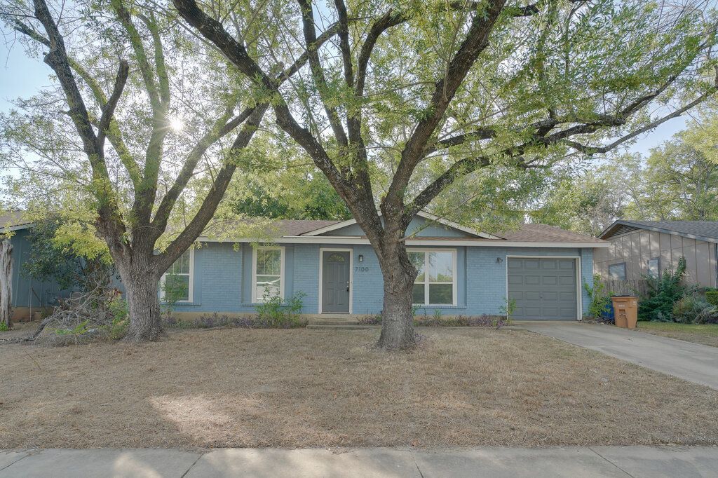 7100 Barnsdale Way, Austin