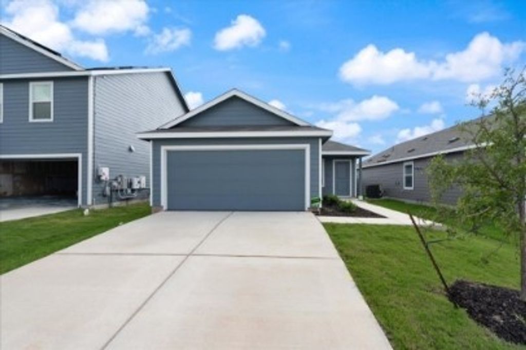 300 Twilight Breeze Way, Hutto