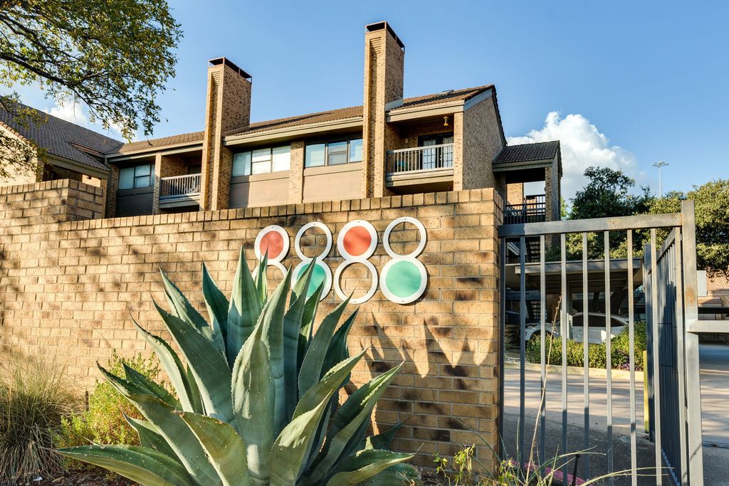 8888 Tallwood Drive 2102, Austin