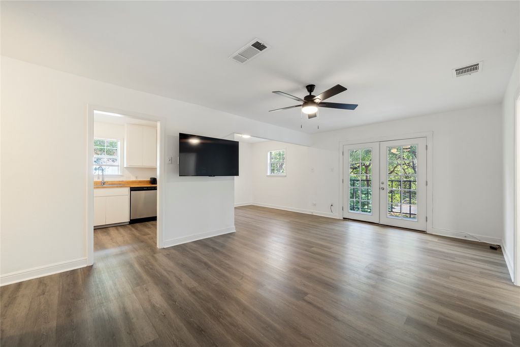 2509 Quarry Road B, Austin