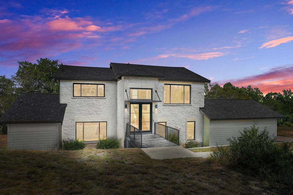 1703 Yaupon Valley Road, West Lake Hills