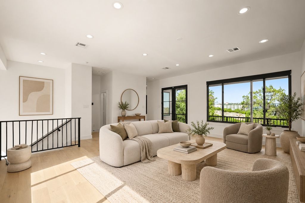 1703 Yaupon Valley Road, West Lake Hills