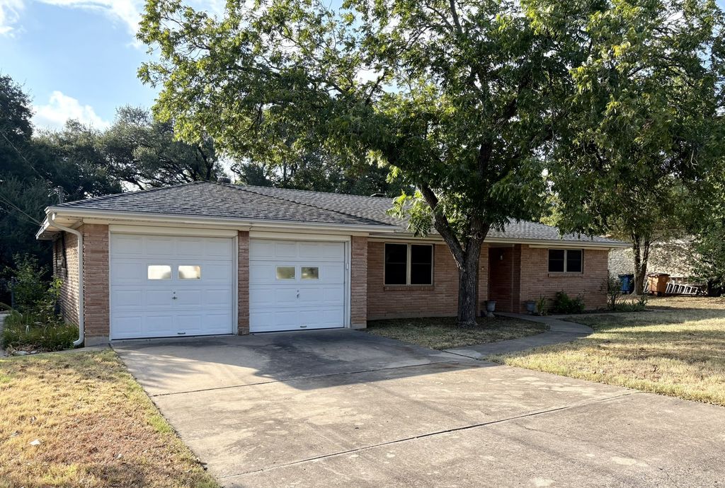 11401 Indianhead Drive, Austin
