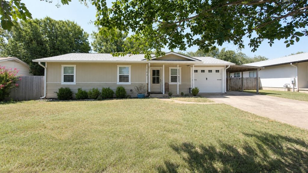 502 E Ash Drive, Johnson City