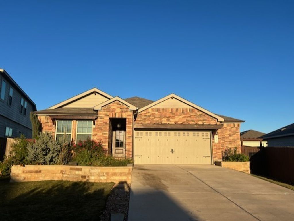 424 Cosmos Lane, Jarrell