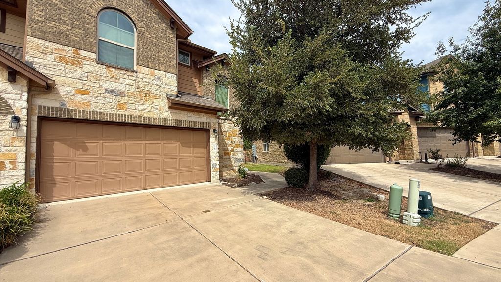 1001 Zodiac Lane, Round Rock
