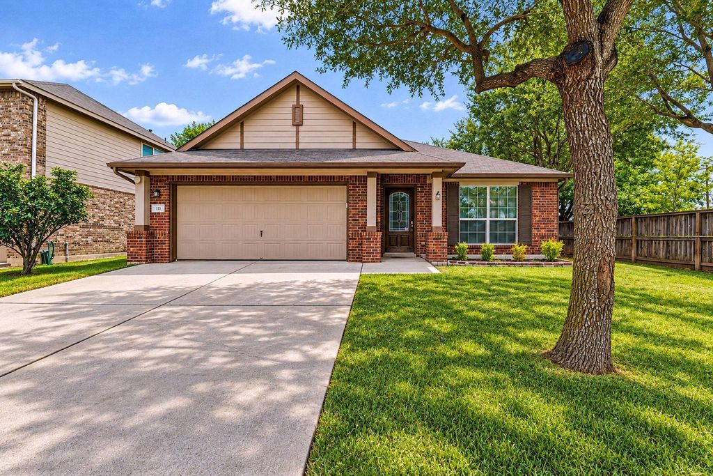111 Sandstone Trail, Buda