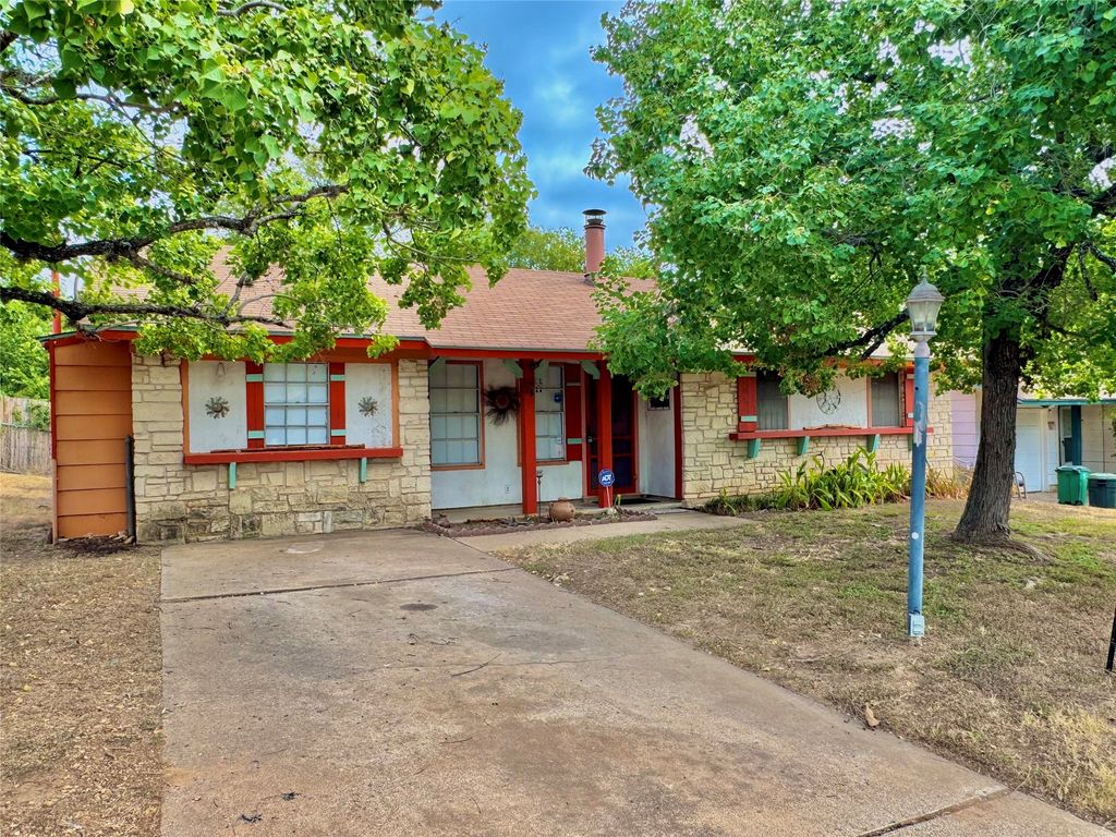 1806 Cherry Orchard Drive, Austin