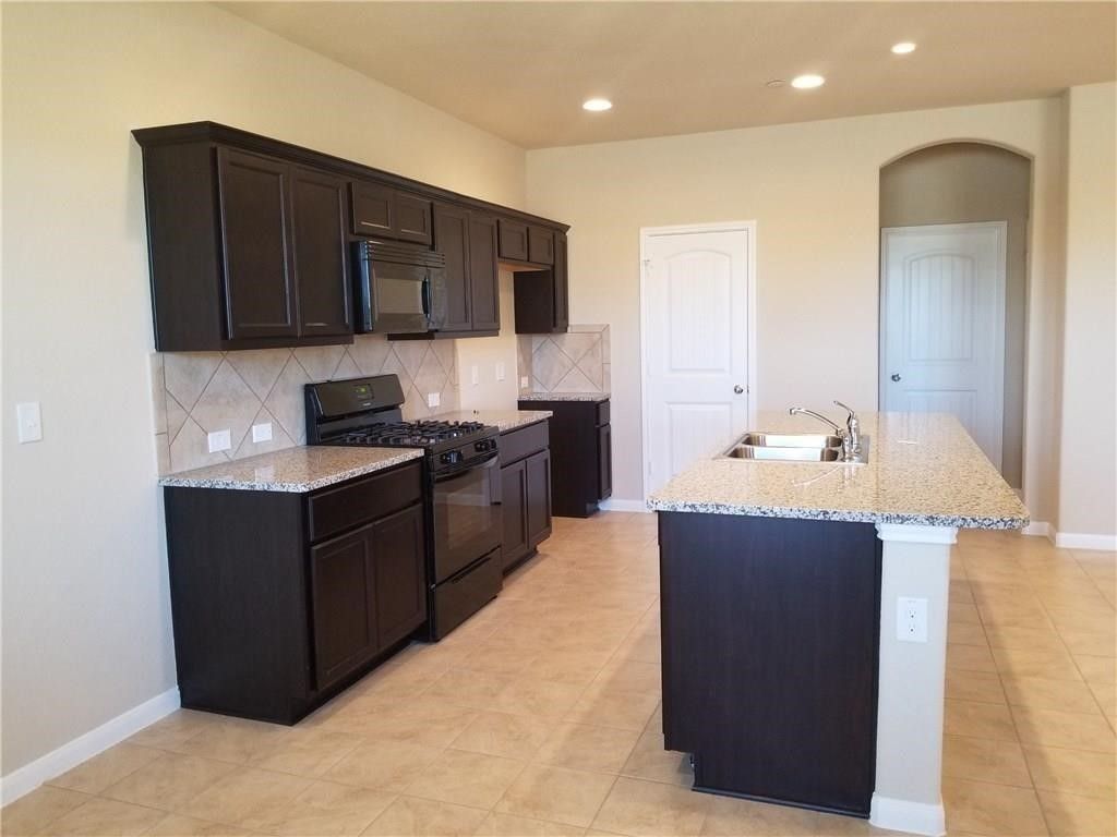 2880 Donnell Drive 103, Round Rock