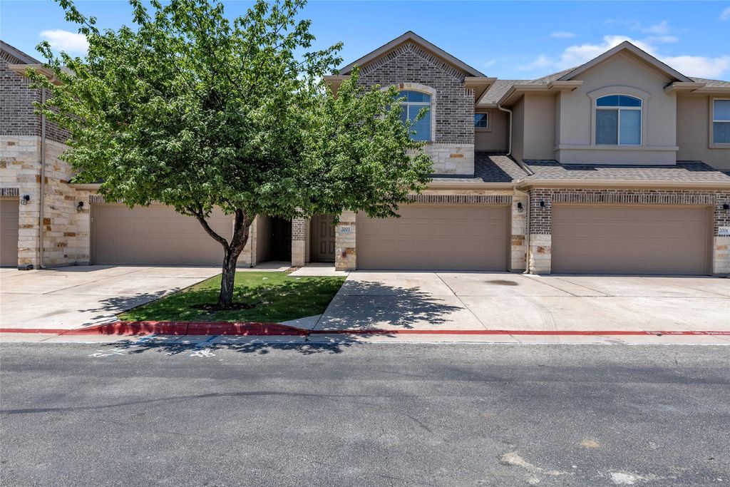 2880 Donnell Drive 2003, Round Rock