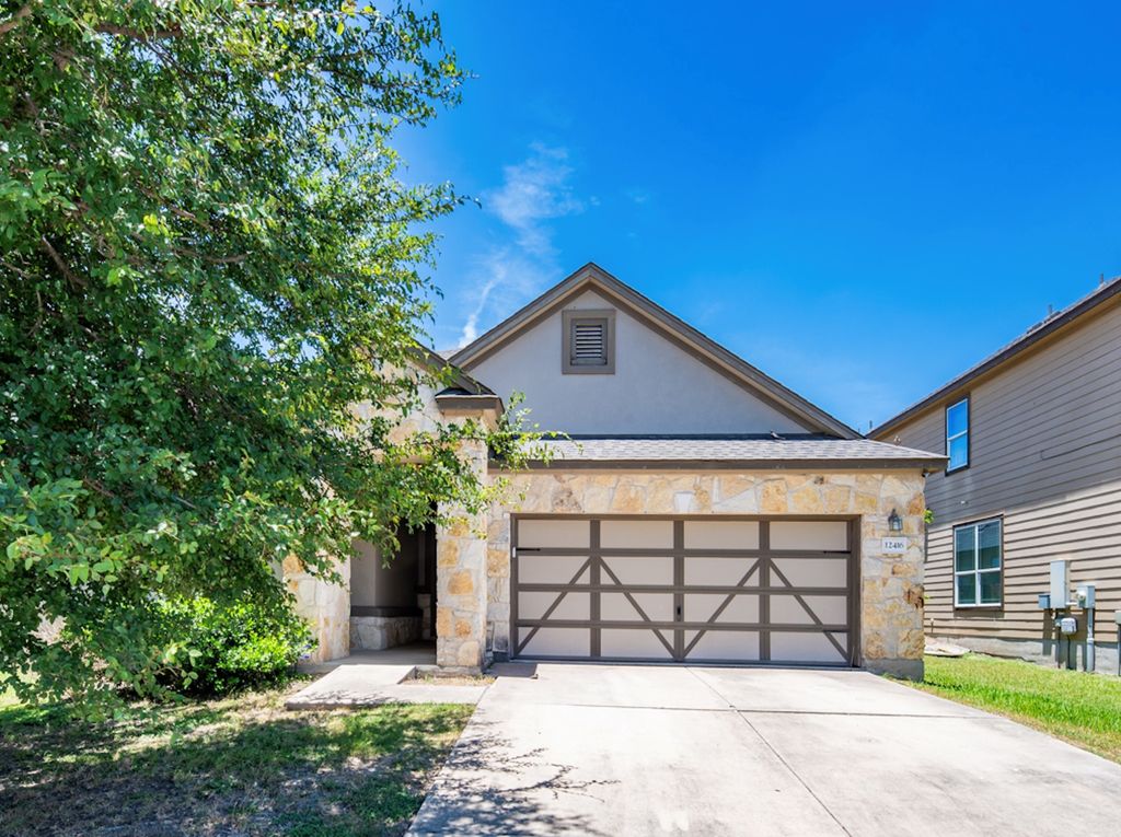 12416 Dwight Eisenhower Street, Manor