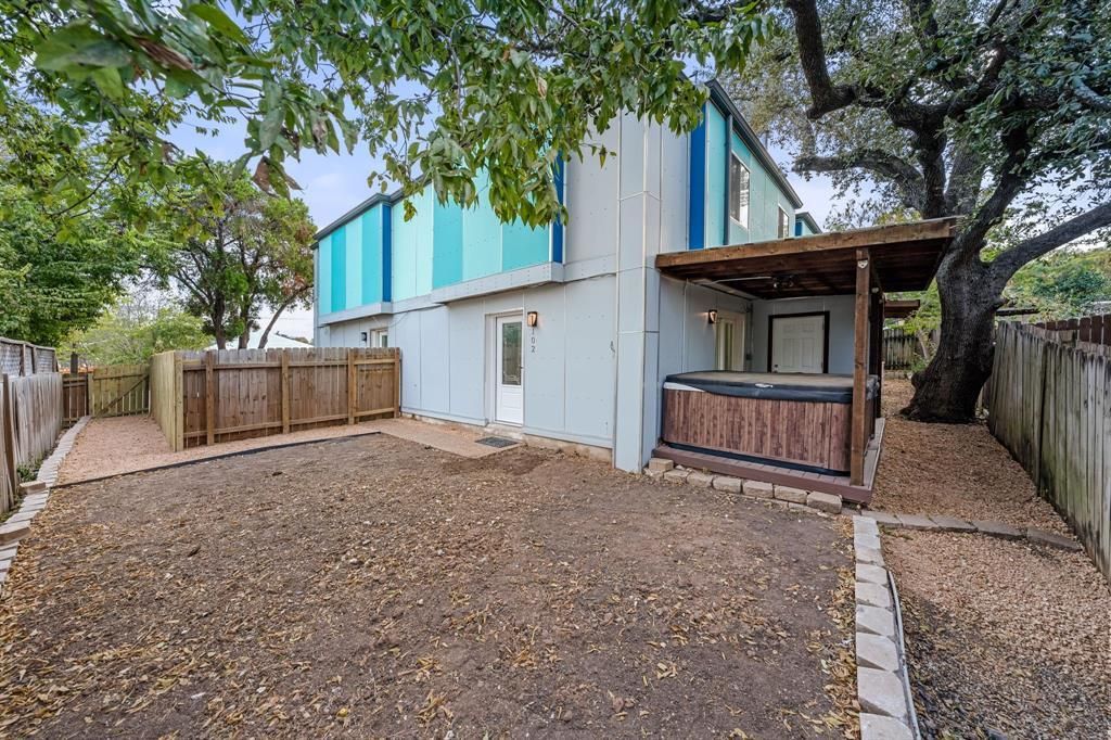2806 Skyway Circle 101, Austin